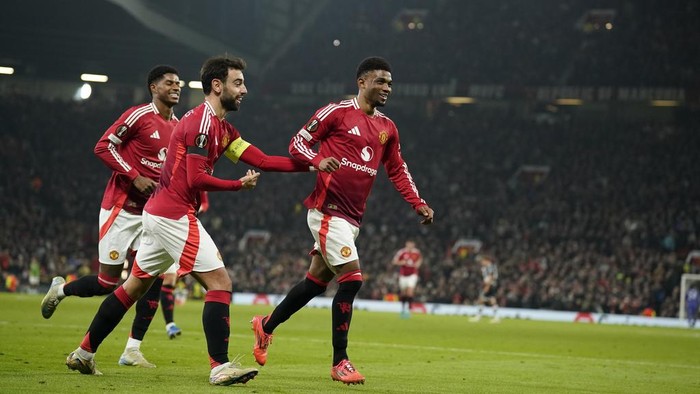 Nistelrooy Sudah Nyalakan Gairah MU, Amorim Tinggal Lanjut Taktik